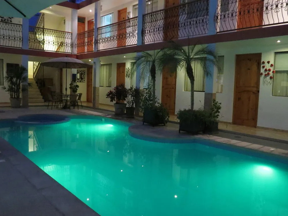 Hotel Las Flores