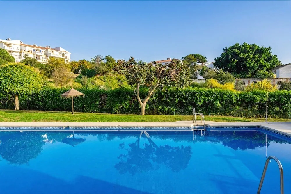 Las Colinas Apartment with Seaviews Ref 51