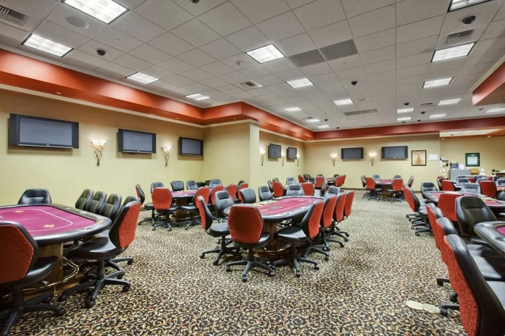 Suncoast Hotel and Casino