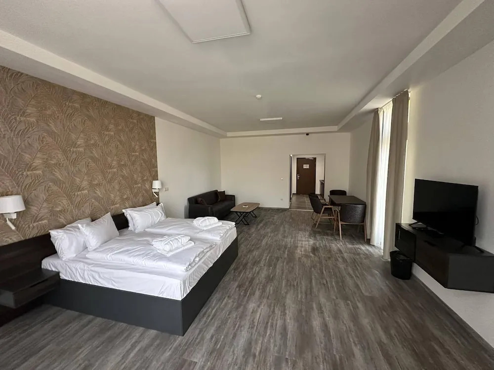 Hotel Golden Palace
