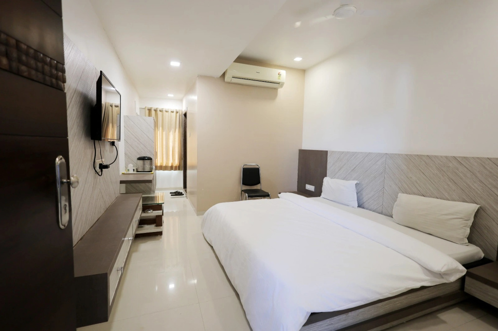 Hotel Grand Paradise