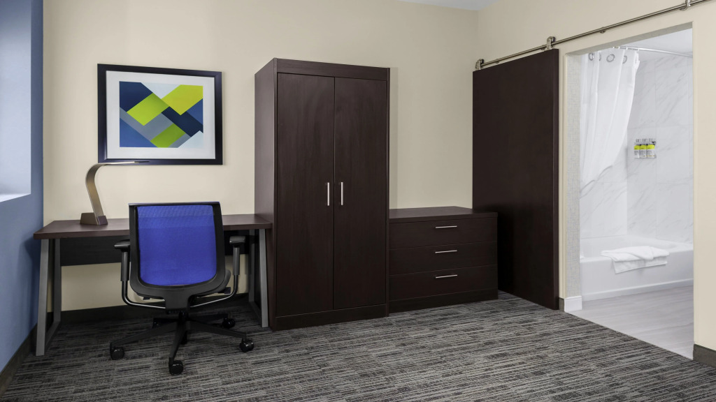 Holiday Inn Express Kansas City Downtown