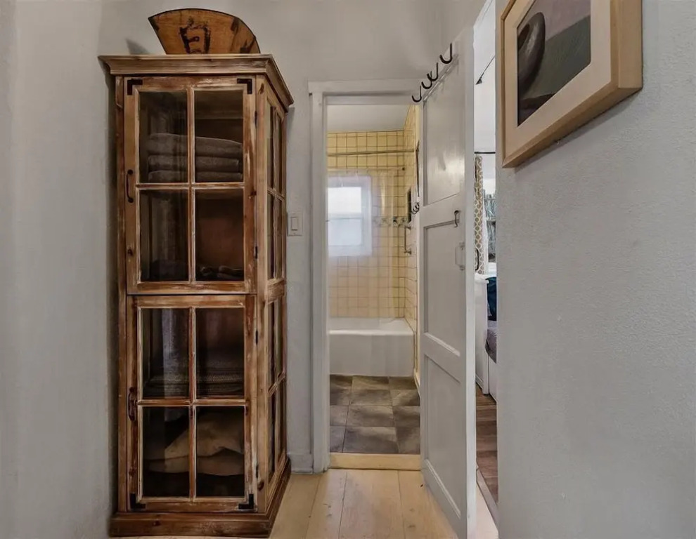 Artist Adobe - Blocks From The Plaza and Rail Yard, Southwestern Charm, Modern Touches