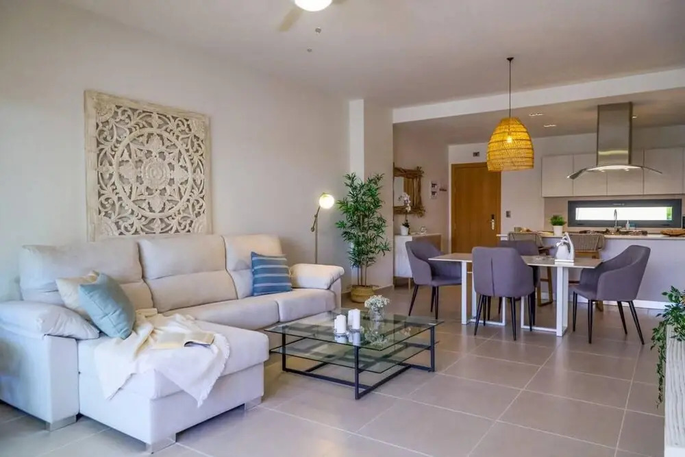 Spacious Modern Apartment With Private Picuzzi