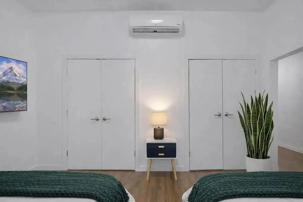 Meridia by Stylish Stays