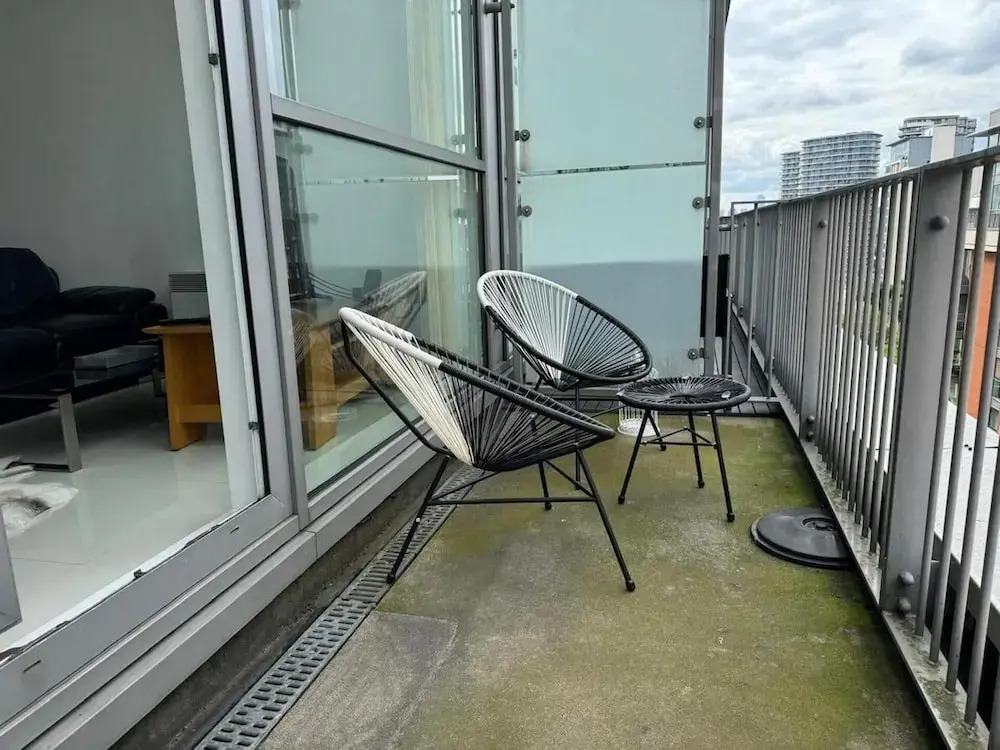 Royal Docks Luxury 3 Bedroom Apartment