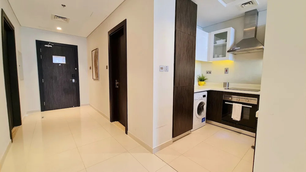 Marco Polo - Serene 1 BR APT amidst Golf Course with Gym & Pool