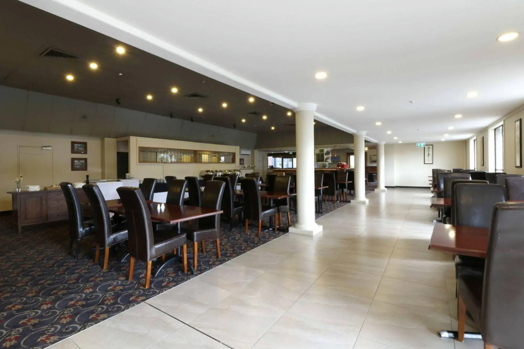 The Victoria Hotel Dunedin