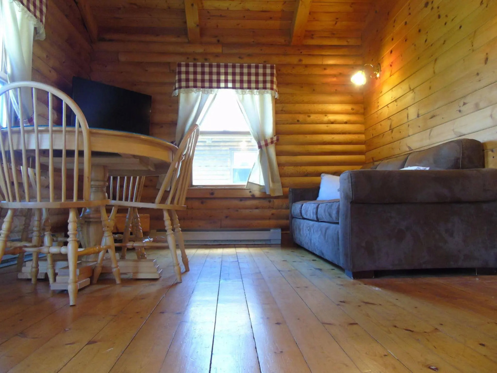Cajun Cedar Log Cottages Ltd