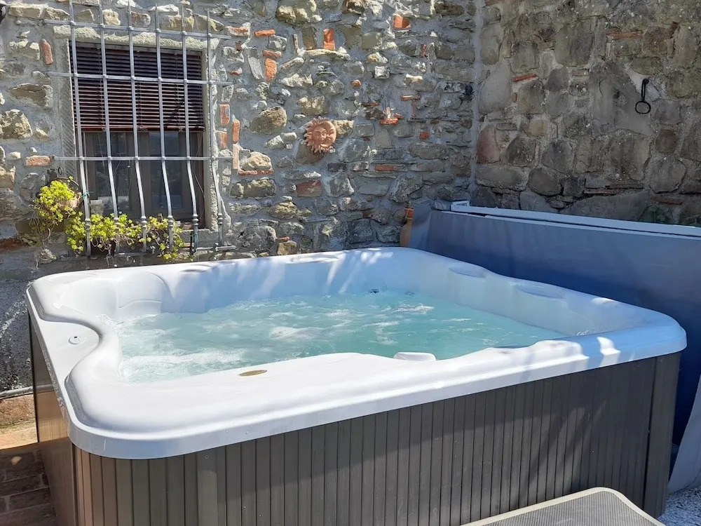 Beautiful Home in Lizzanello
