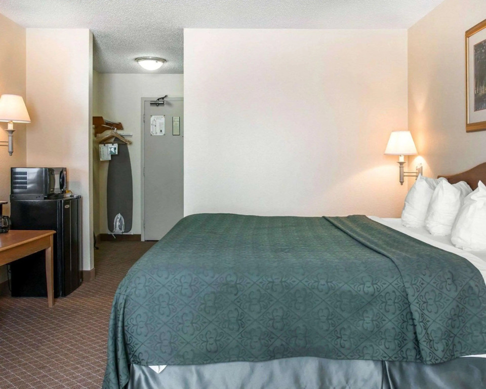 Quality Inn & Suites Monroe