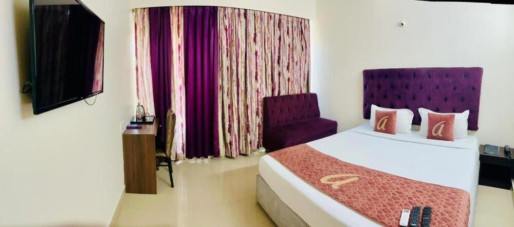 Astra Hotel and Suites Hsr 1st Sector