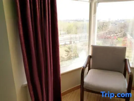 Homeinn Ease Hotel (Beijing Temple of Heaven Park Tianqiao Subway Station)