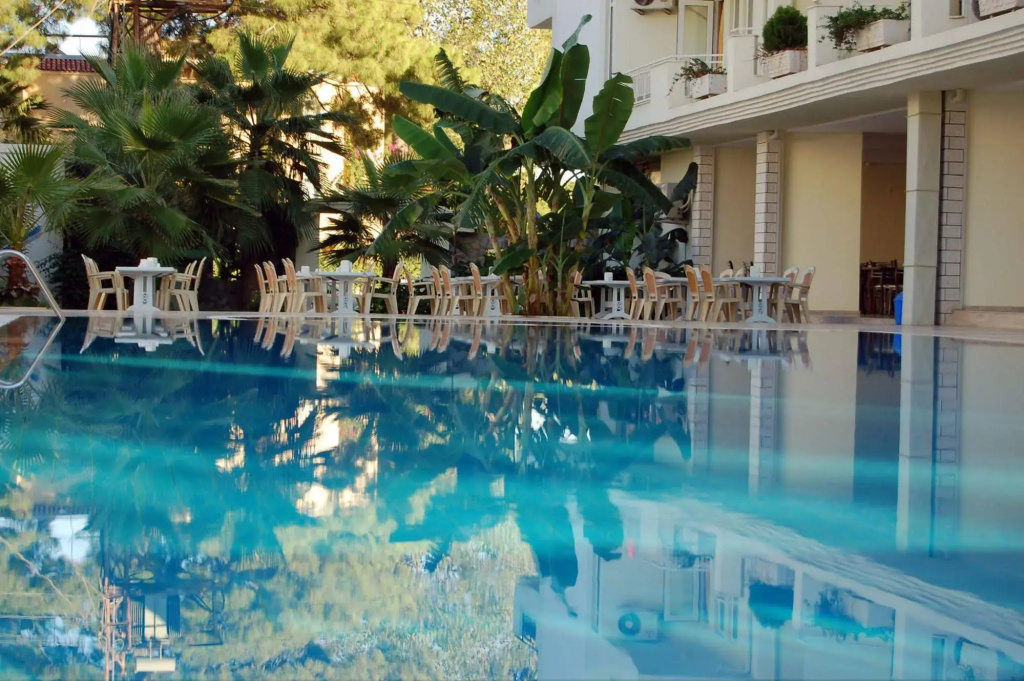 Отель Nex Royal Beach