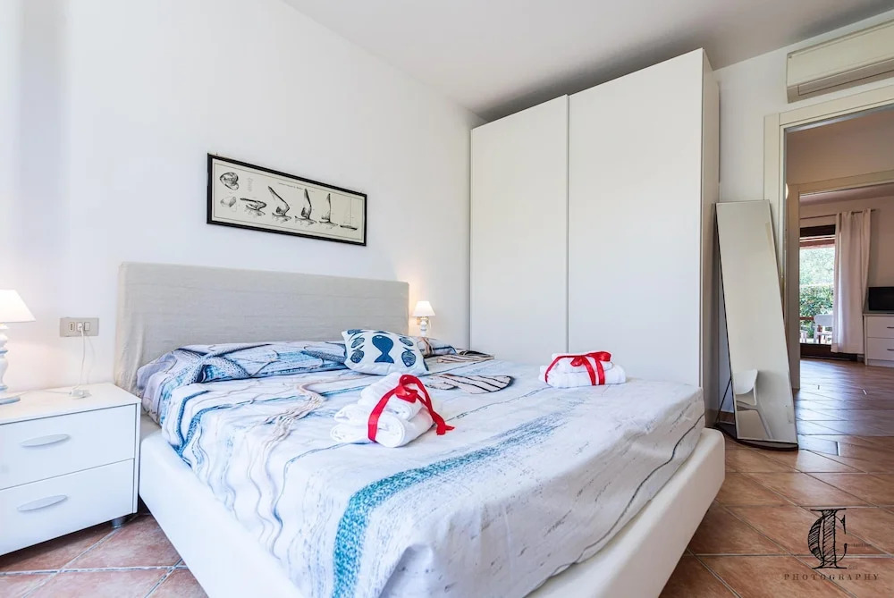 Il Borgo 20 D4 700m From The Beach
