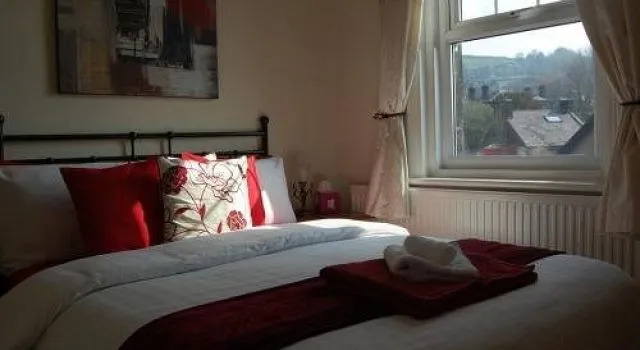 Roslyn House