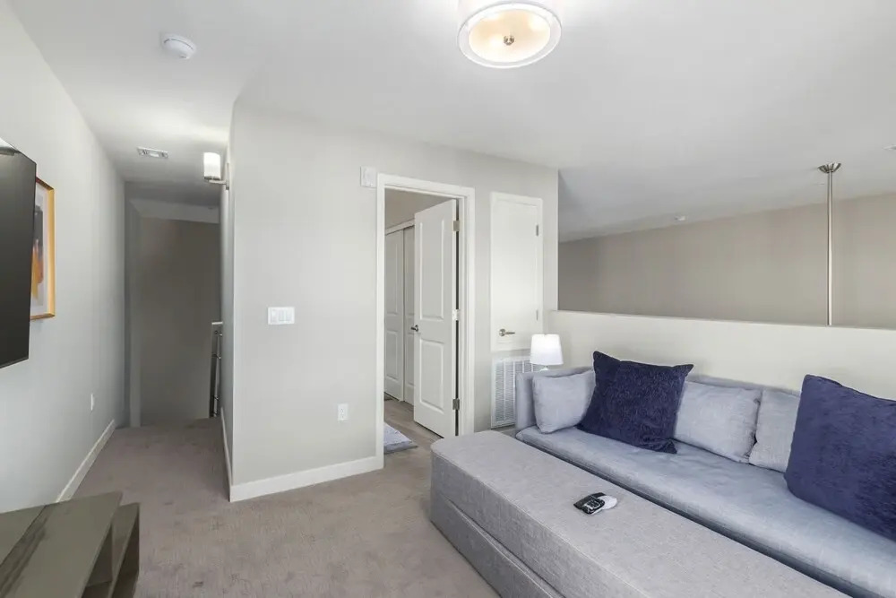 Queen Creek #460 3 Bedroom Condo by RedAwning