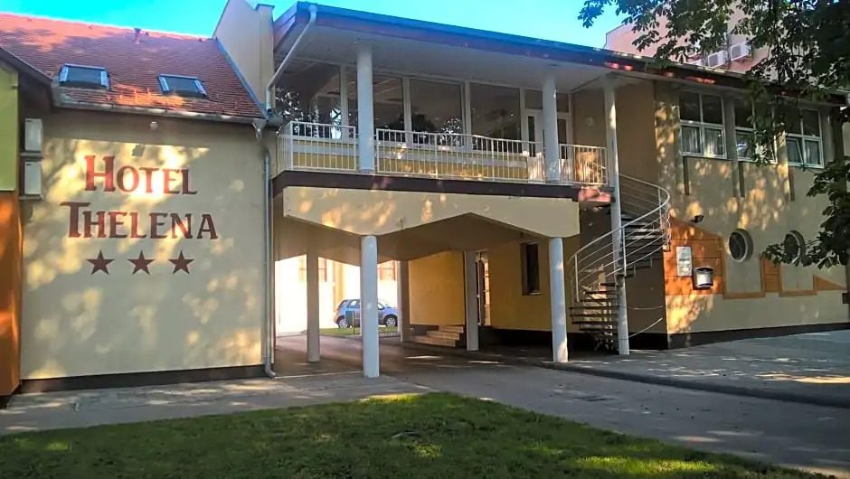 Hotel Thelena