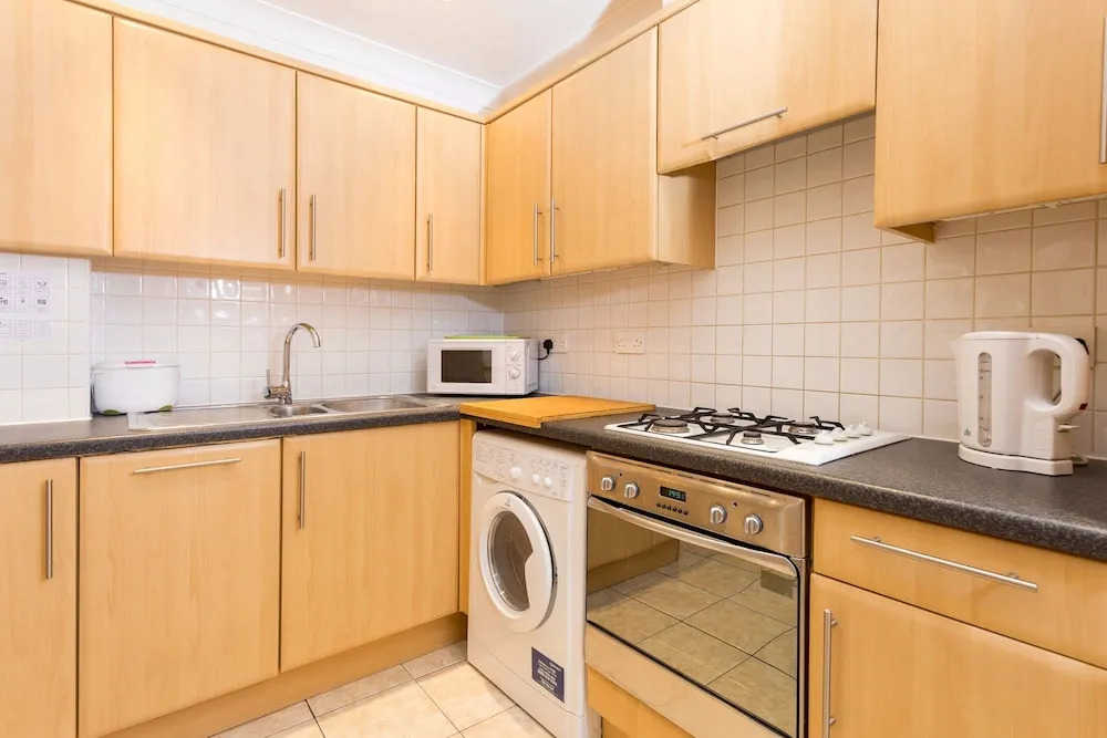 1 Bedroom Flat with Free WiFi - East London