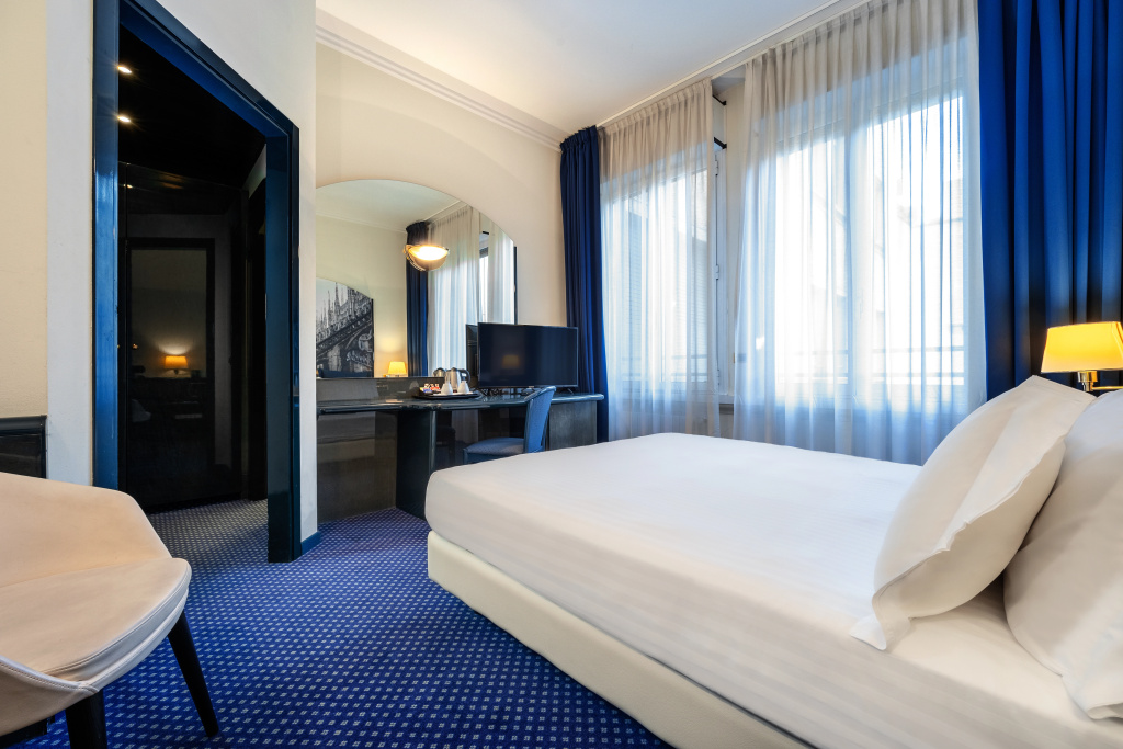 Отель iH Hotels Milano Ambasciatori
