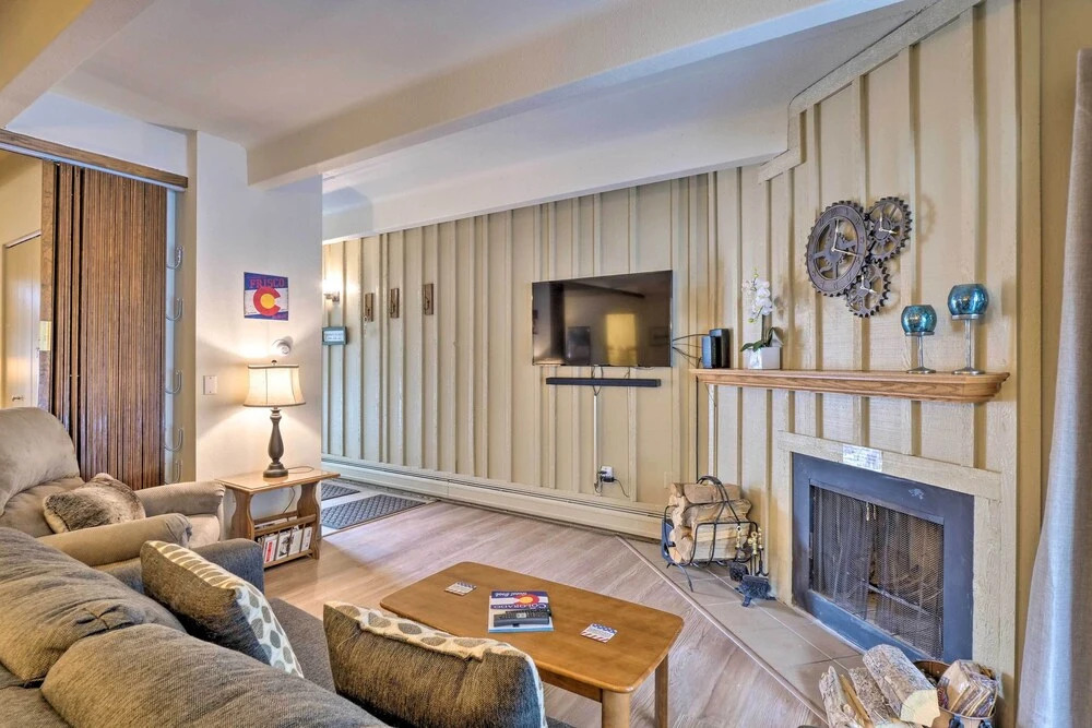 1 Mi to Dillon Reservoir: Condo Retreat in Frisco!