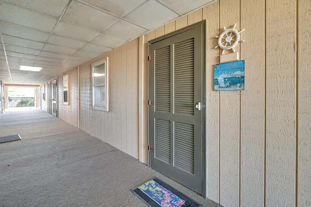 Coastal Murrells Inlet Condo With Balcony!