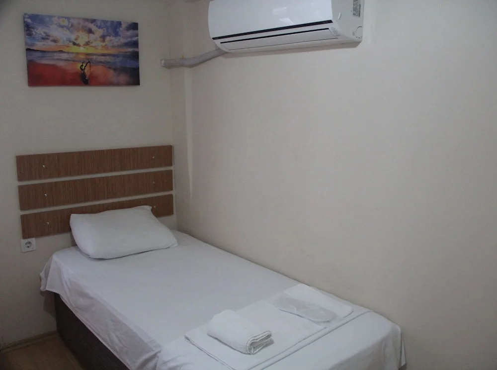 Marti Hotel