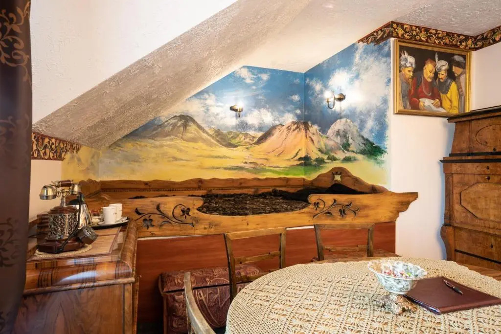 Hotel Trylogia