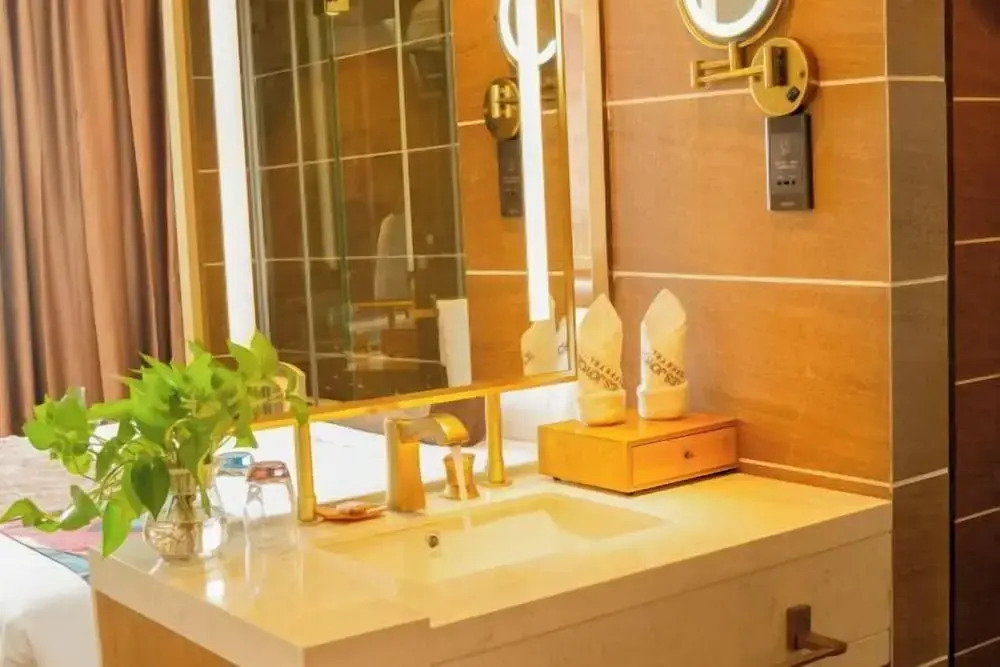 Plus Life Hotel