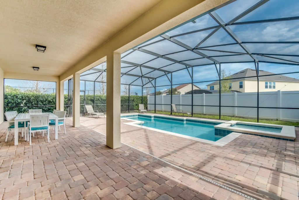 1210YC Luxury 6 bedroom 5 bathroom with Spa, Davenport, US