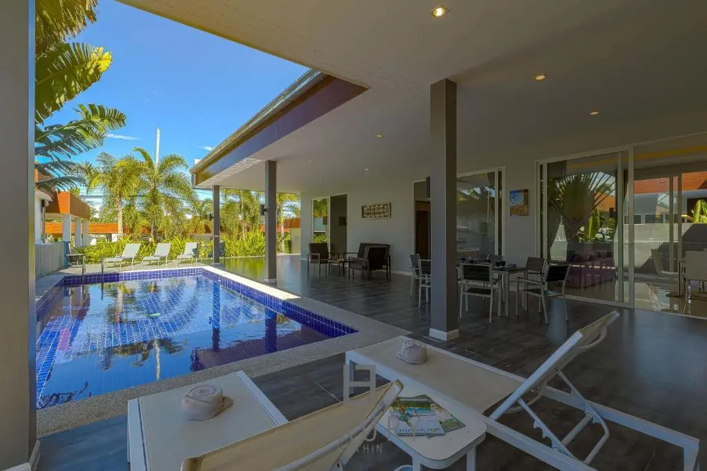 Modern 3 Bedroom Pool Villa In Resort G207