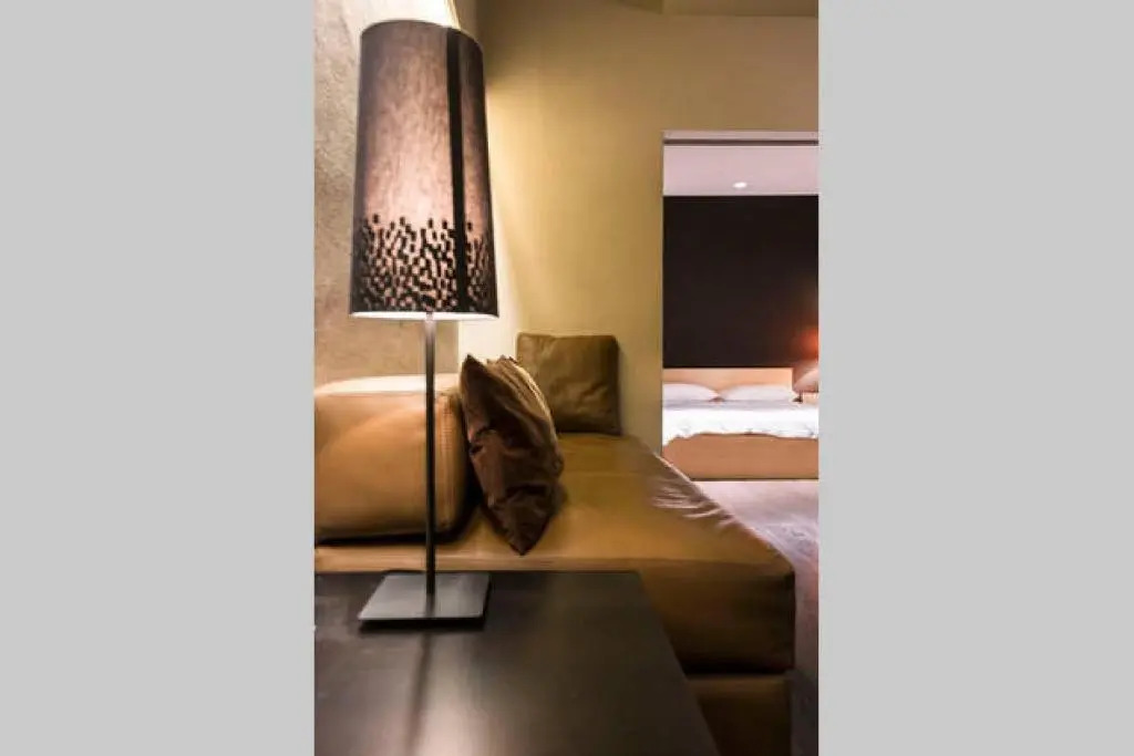Downtown Luxury Design Apartment