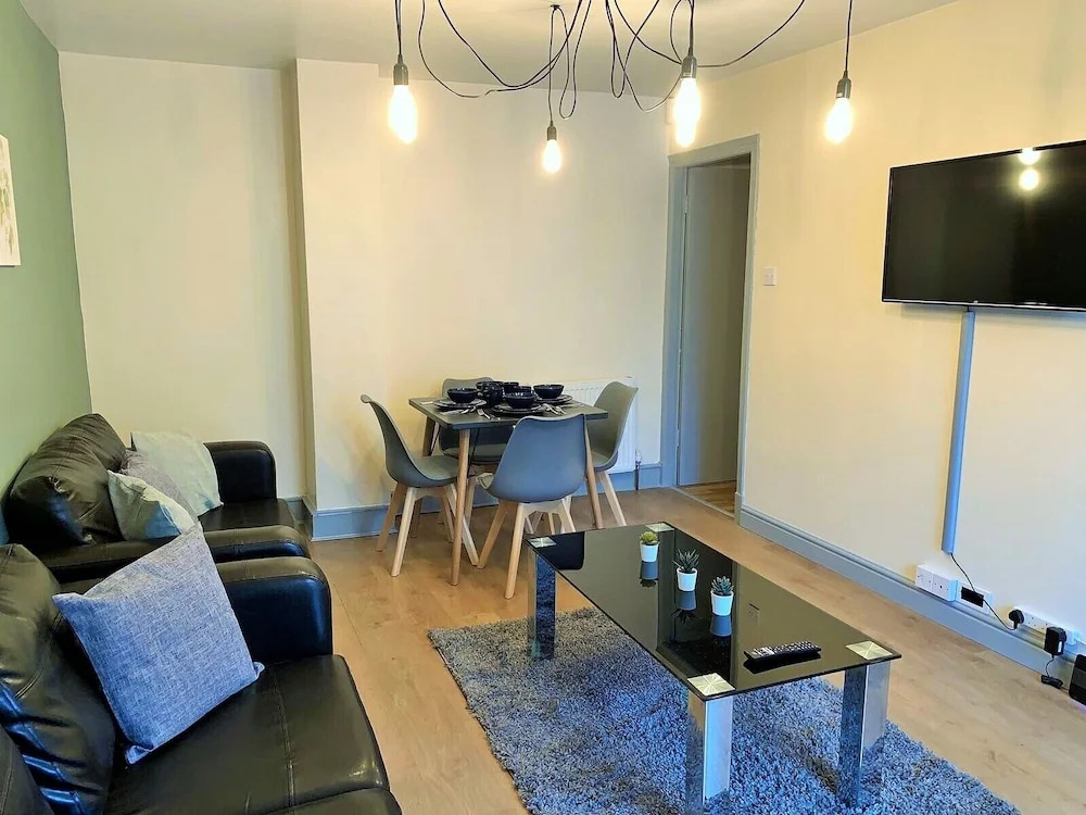 Lesbury Road Apartments