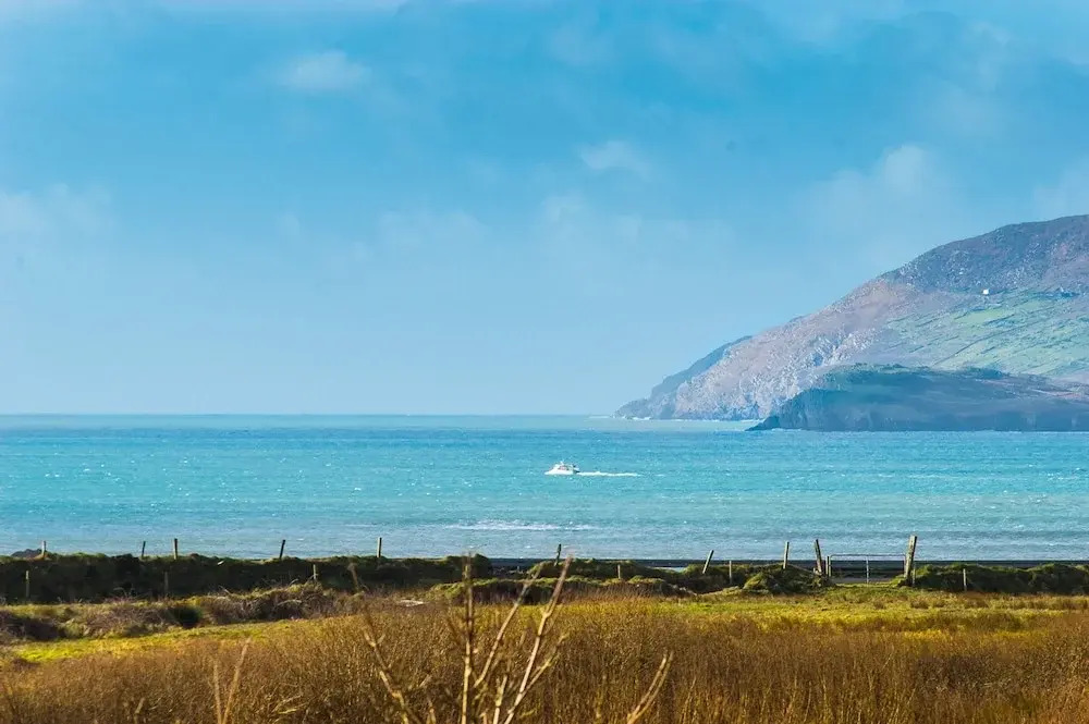 Family Beach House Located Within a Short Stroll of Waterville