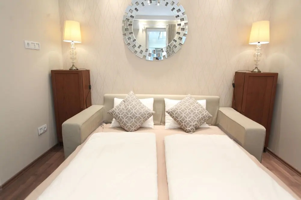 Dfive Apartments - Bland