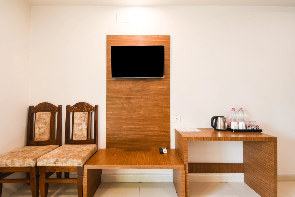 Capital O 86823 Hotel Subhadarsan