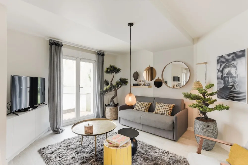 Bonzaï-superbe Logement Avec Parking