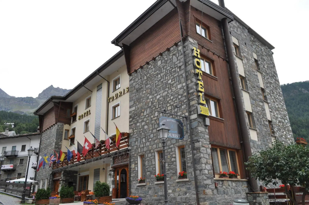Hotel Tourist