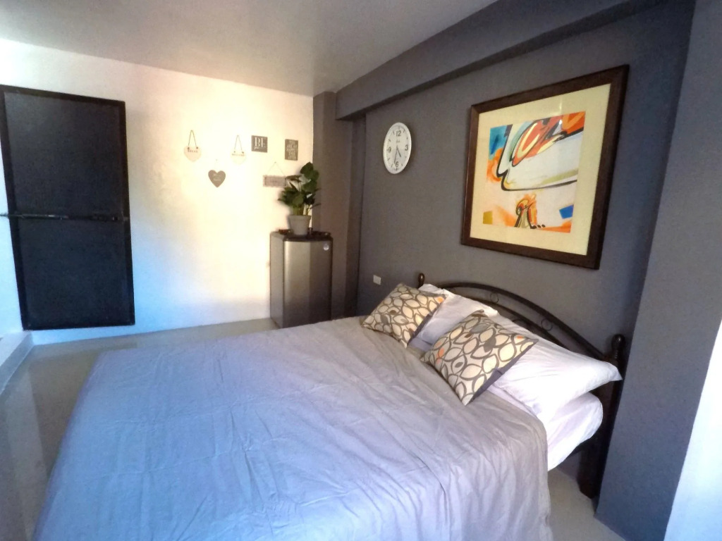 Lalyn's Room in Quezon City