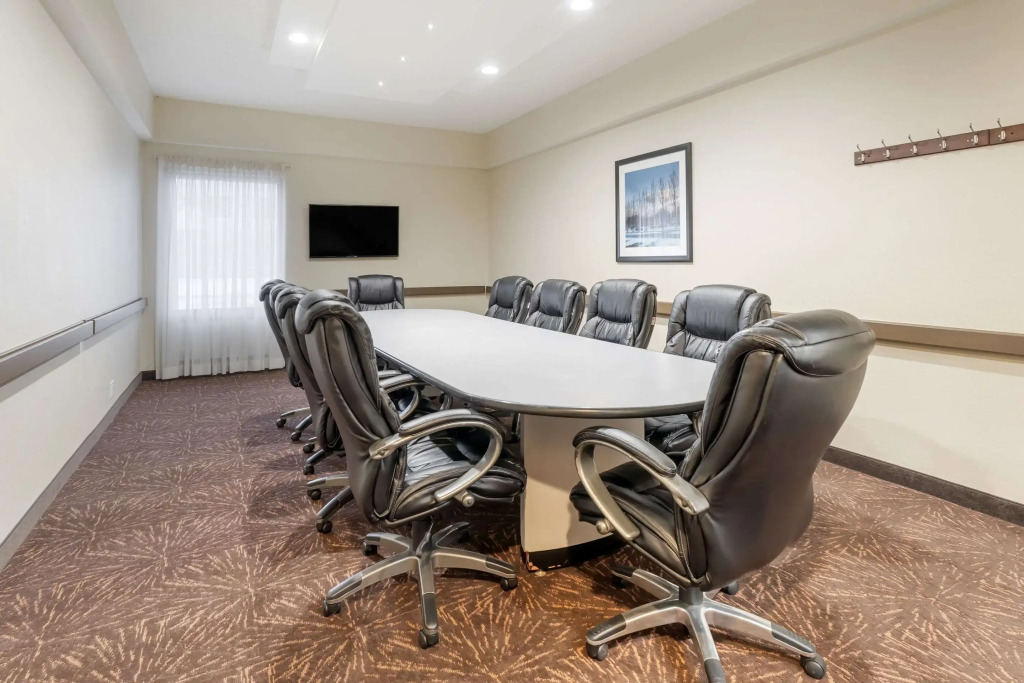 Comfort Inn & Suites Johnstown - Richland Town Center
