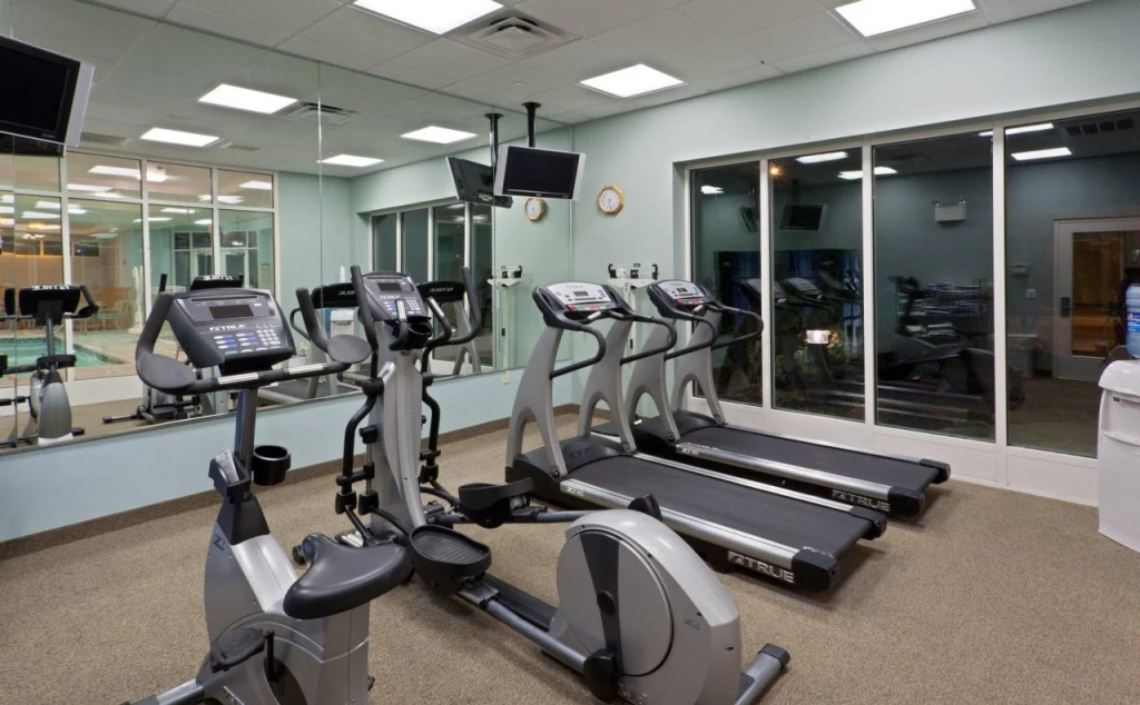 Отель Манахавкина Holiday Inn Manahawkin