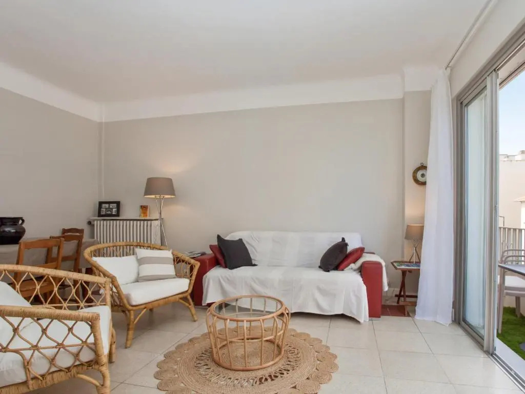 T2 spacieux avec balcon à quelques pas du Vieil Antibes - Welkeys