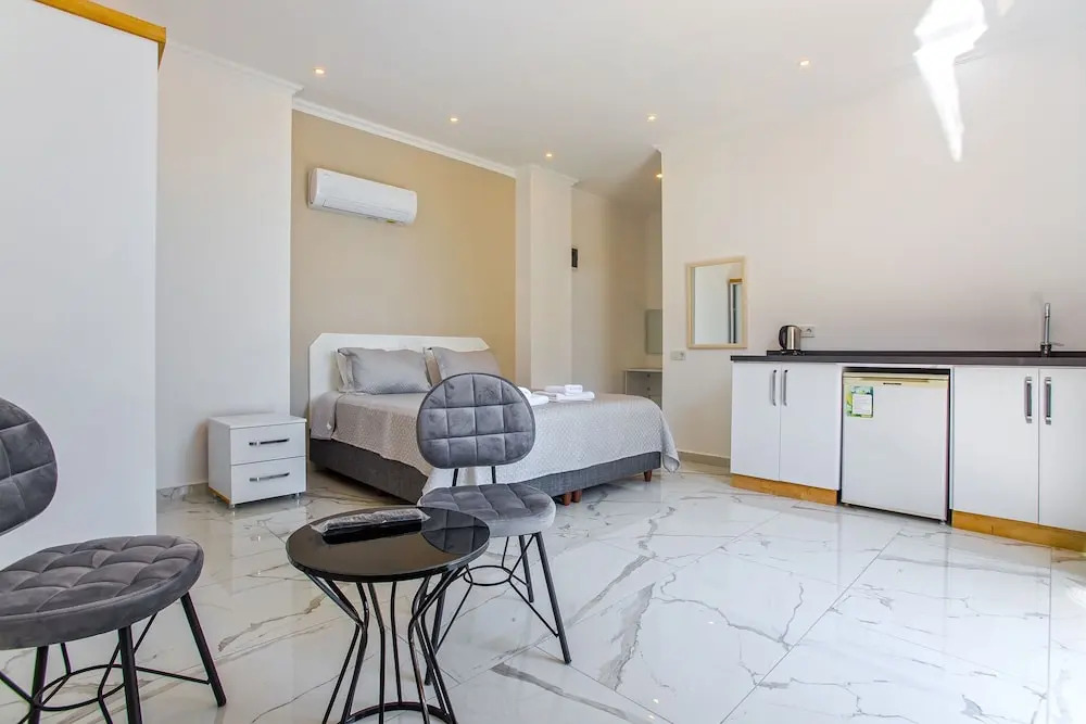 Nur Suites & Hotels