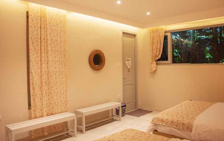 Villa Rone - Spanish Garden Vibe in PUNCAK