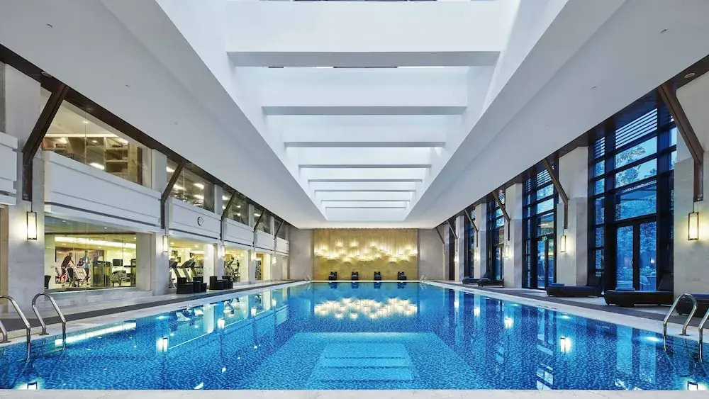 Crowne Plaza Hailing Island
