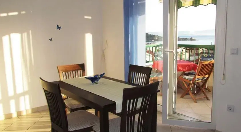 VILLA NINA, MAKARSKA