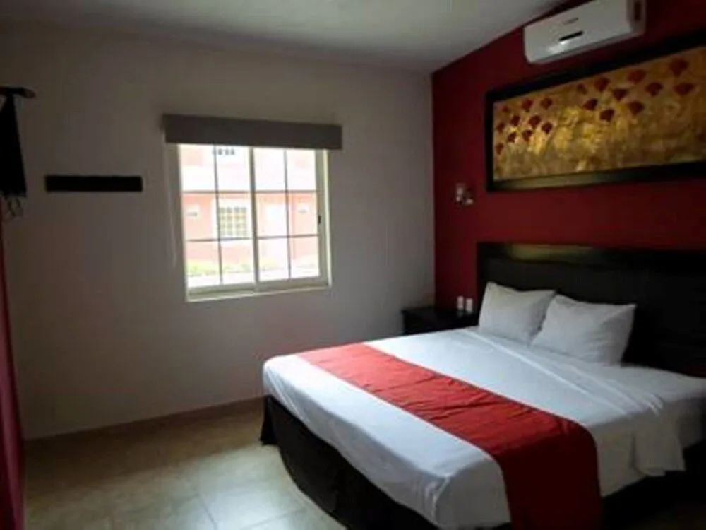 Hotel Montroi City