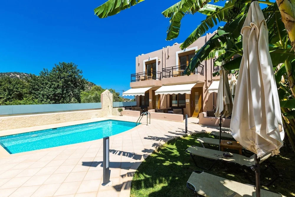 You can Have a Grand Vacational Experience by Staying Here