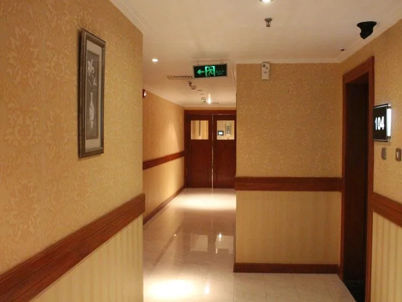 Riviera Hotel