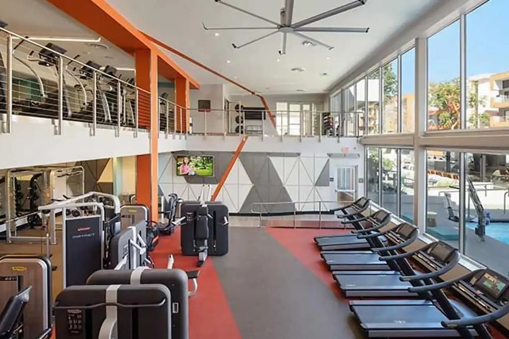 Studio City Universal Apartments